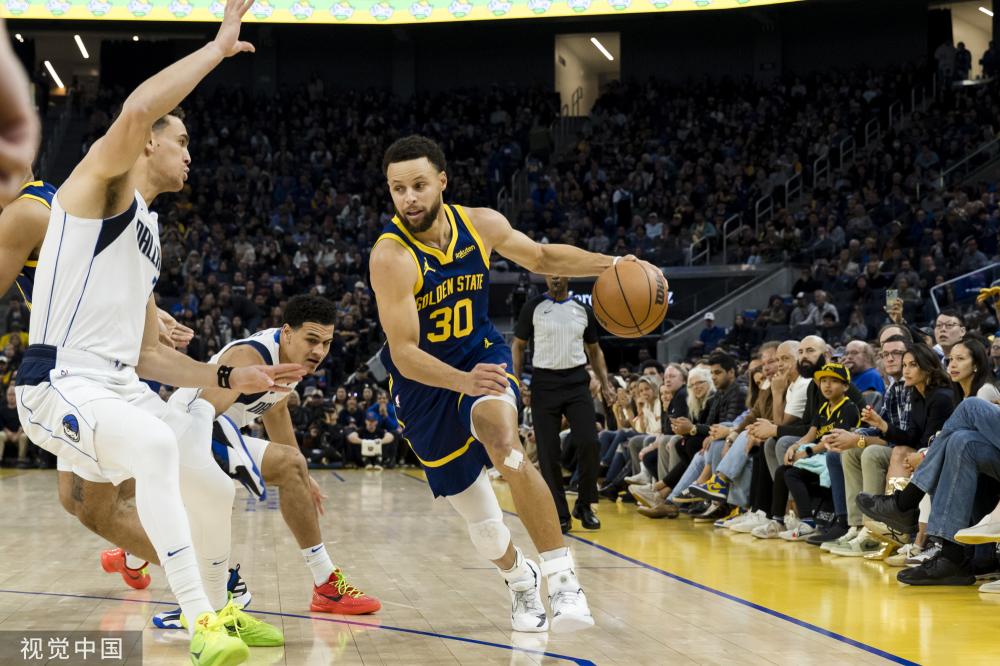 崭露头角往 崭露头角往